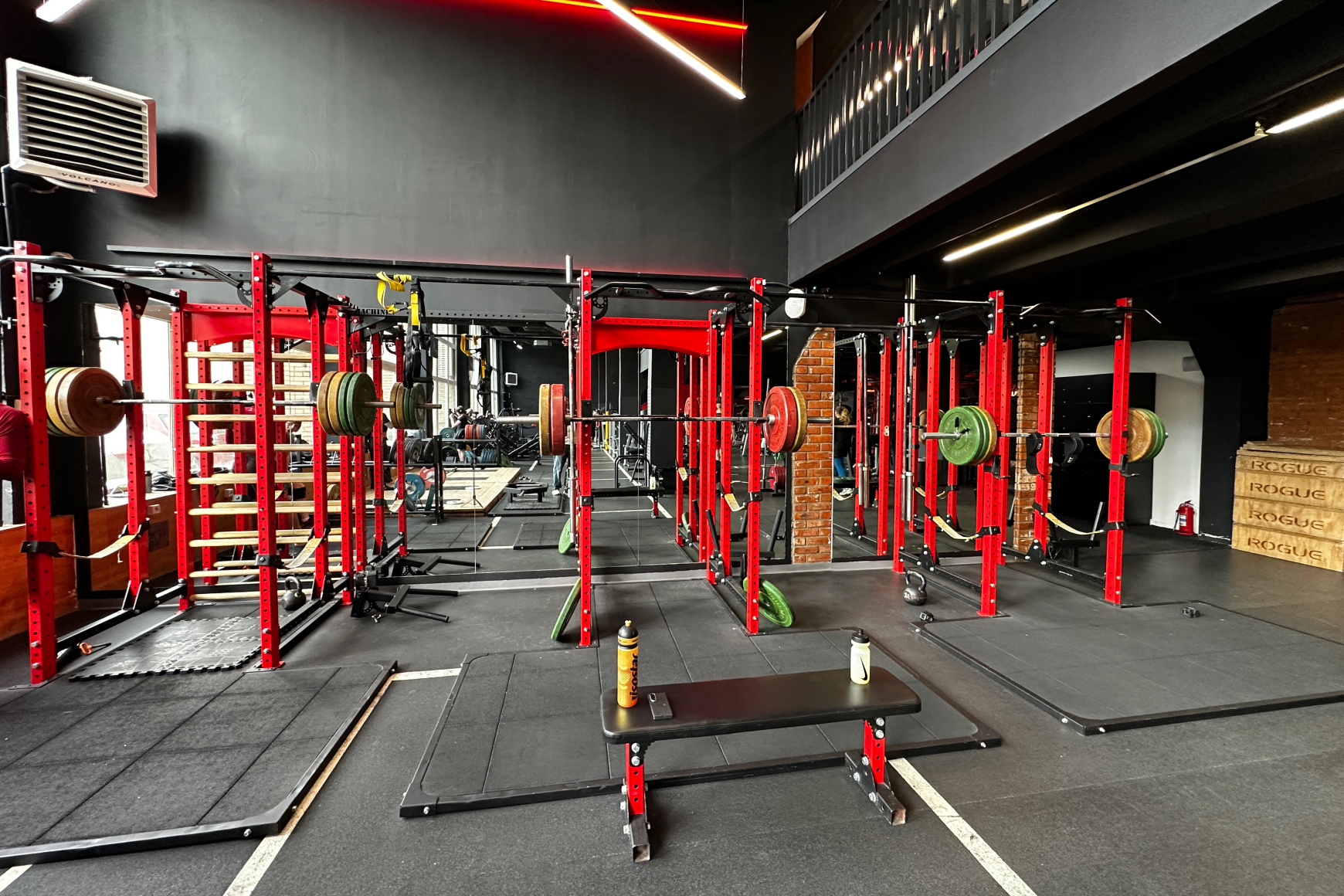 Пауэрлифтинг в Powerhouse Gym Сокол
