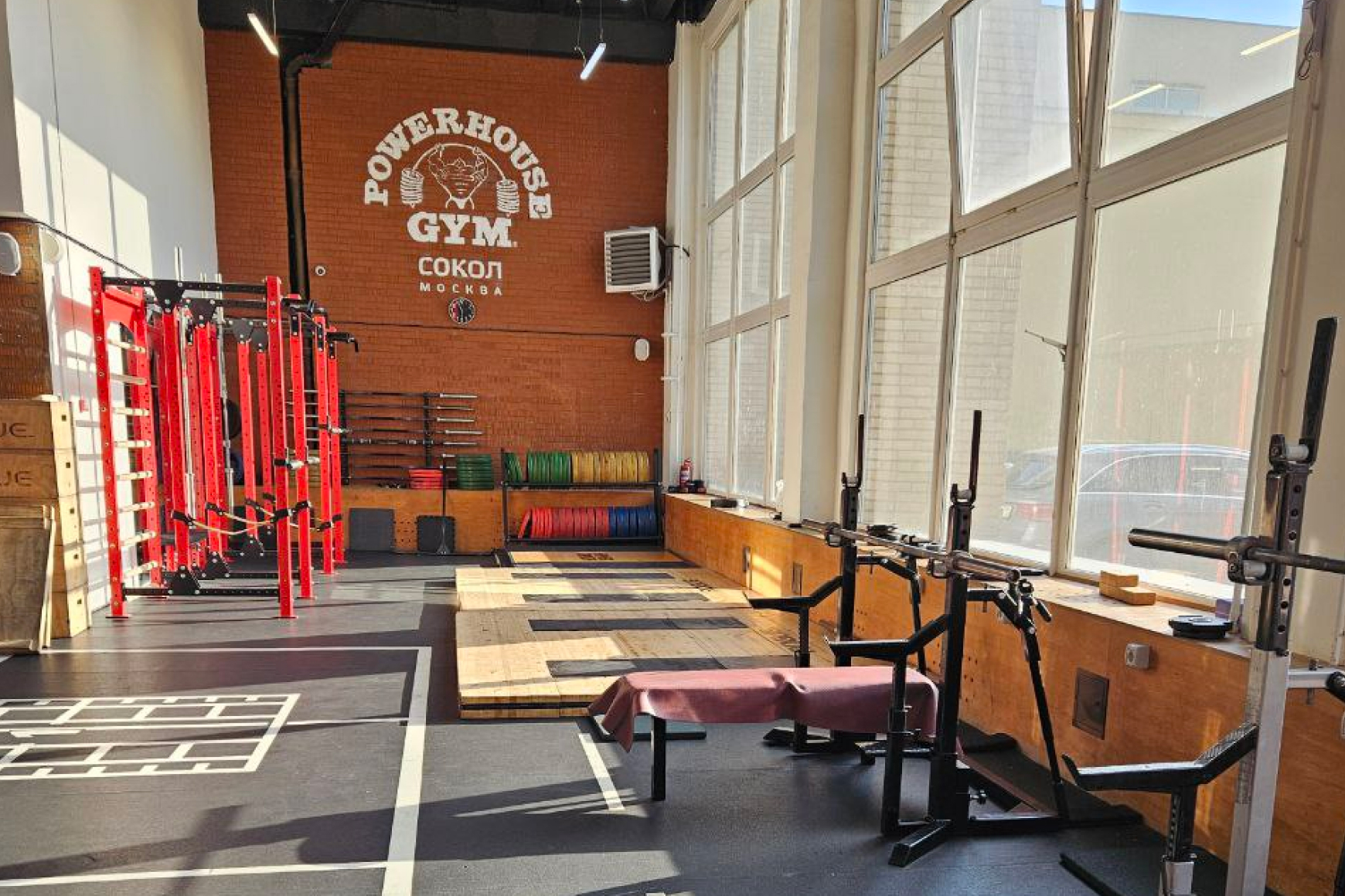 Пауэрлифтинг в Powerhouse Gym Сокол